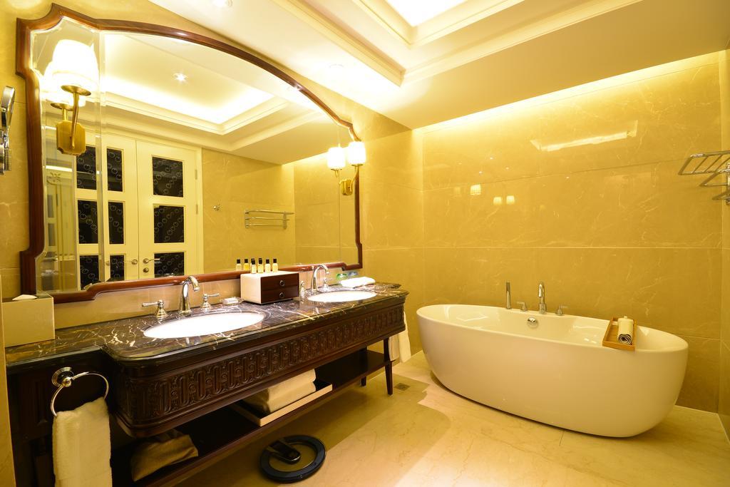 Urban Island Hotel Shanghai Room photo