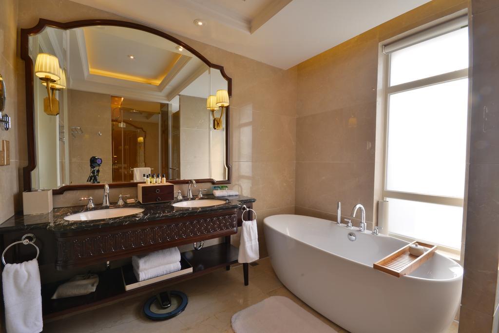 Urban Island Hotel Shanghai Room photo