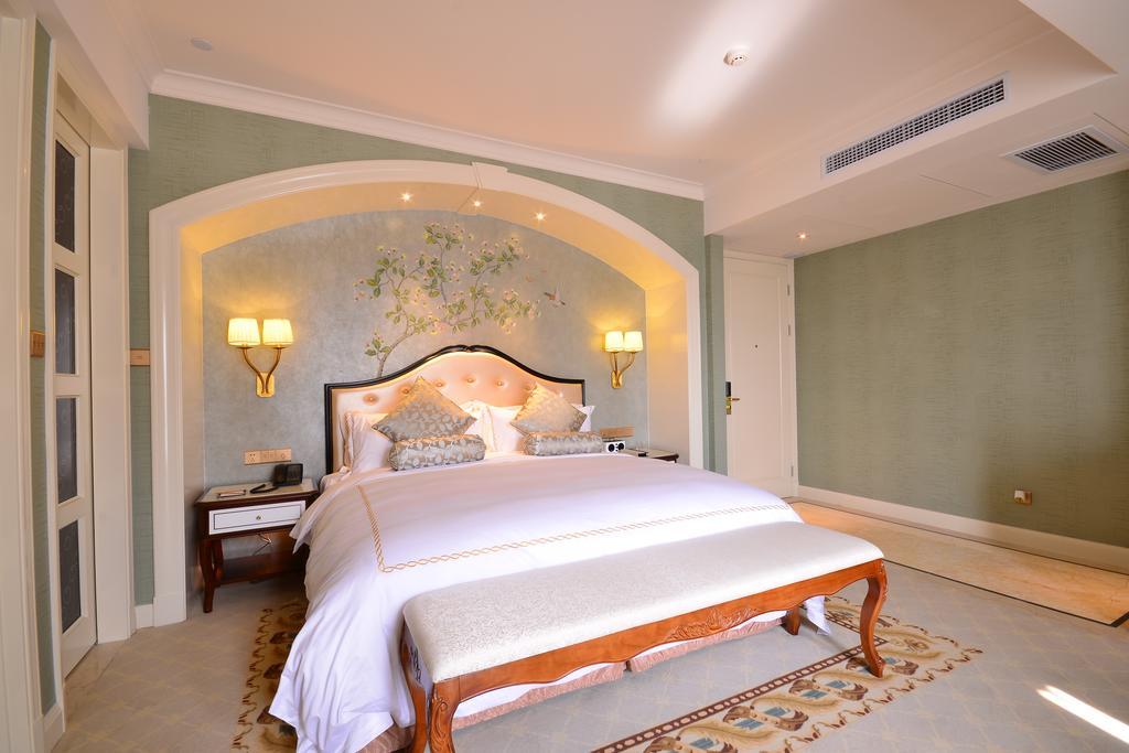 Urban Island Hotel Shanghai Room photo