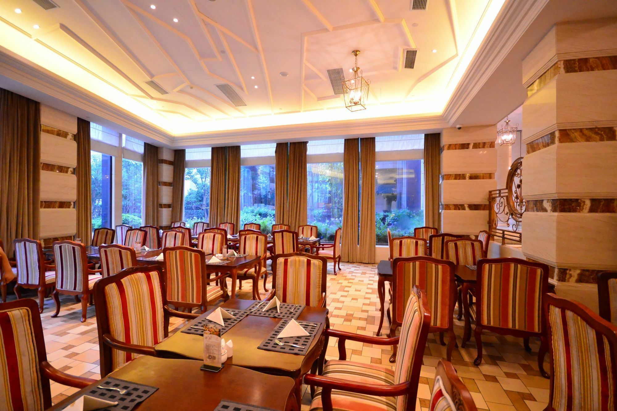 Urban Island Hotel Shanghai Exterior photo